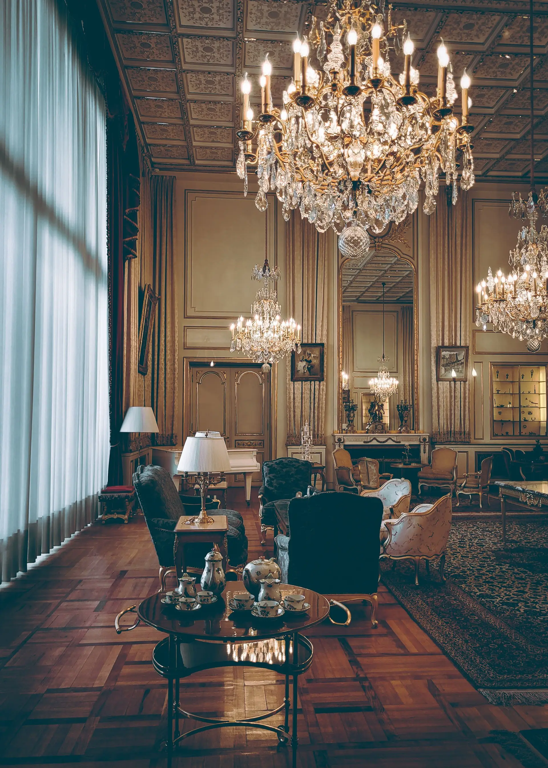 Elegante Hotellobby des CaldravenhotelStay